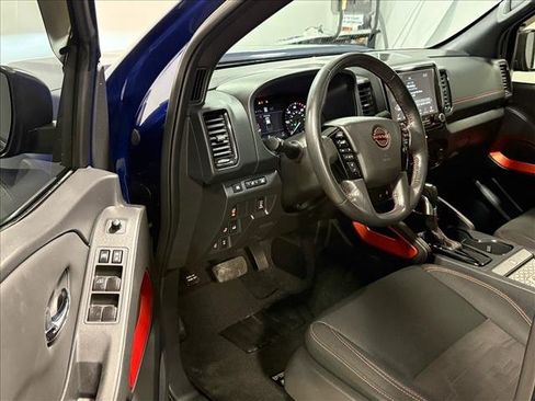 Used 2022 Nissan Frontier PRO-4X image 10
