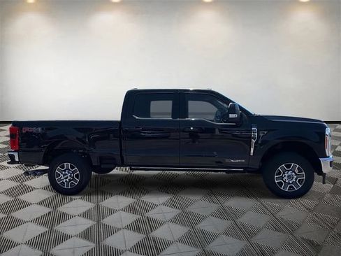 Used 2023 Ford F250 Lariat w/ Lariat Ultimate Package AWD/4WD image 4