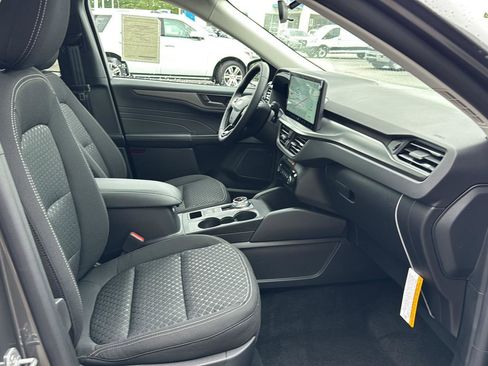 New 2025 Ford Escape Active w/ Tech Pack #1 FWD image 10