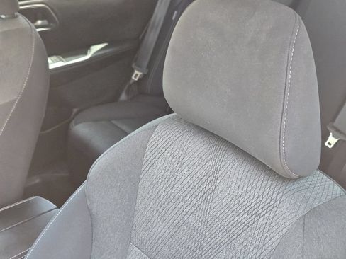 Used 2025 Nissan Rogue SV FWD image 20
