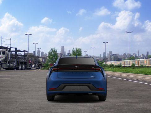 New 2027 Toyota Prius LE FWD image 10