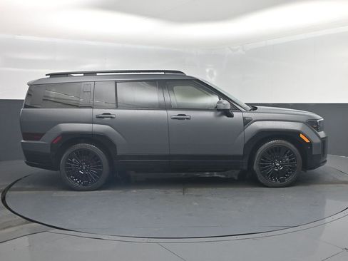 Used 2025 Hyundai Santa Fe Calligraphy image 2