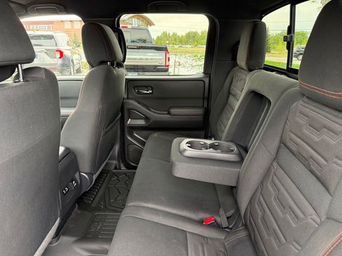 Used 2023 Nissan Frontier PRO-4X w/ Pro Convenience Package AWD/4WD image 15