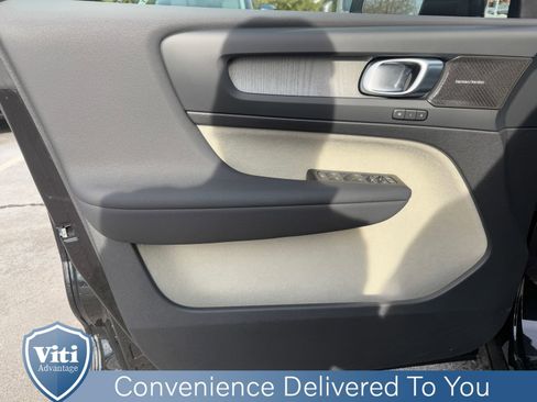 Certified 2024 Volvo XC40 B5 Plus w/ Protection Package Premier image 16