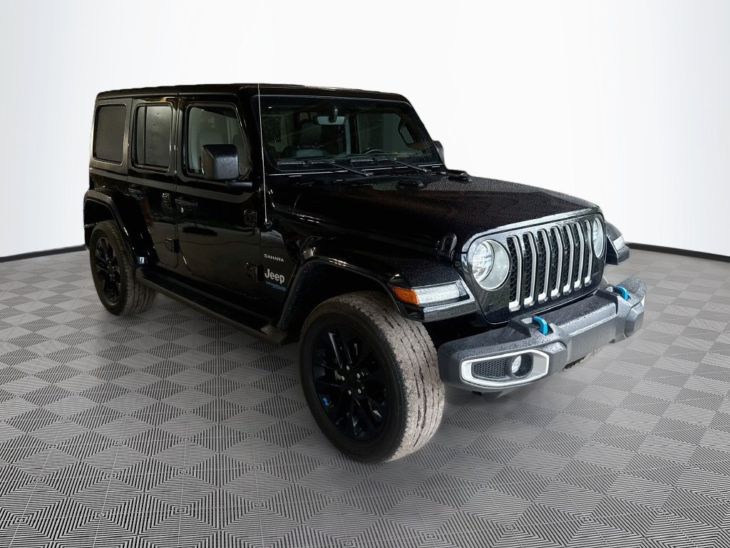 Certified 2022 Jeep Wrangler Unlimited Sahara w/ Cold Weather Group AWD/4WD image 4