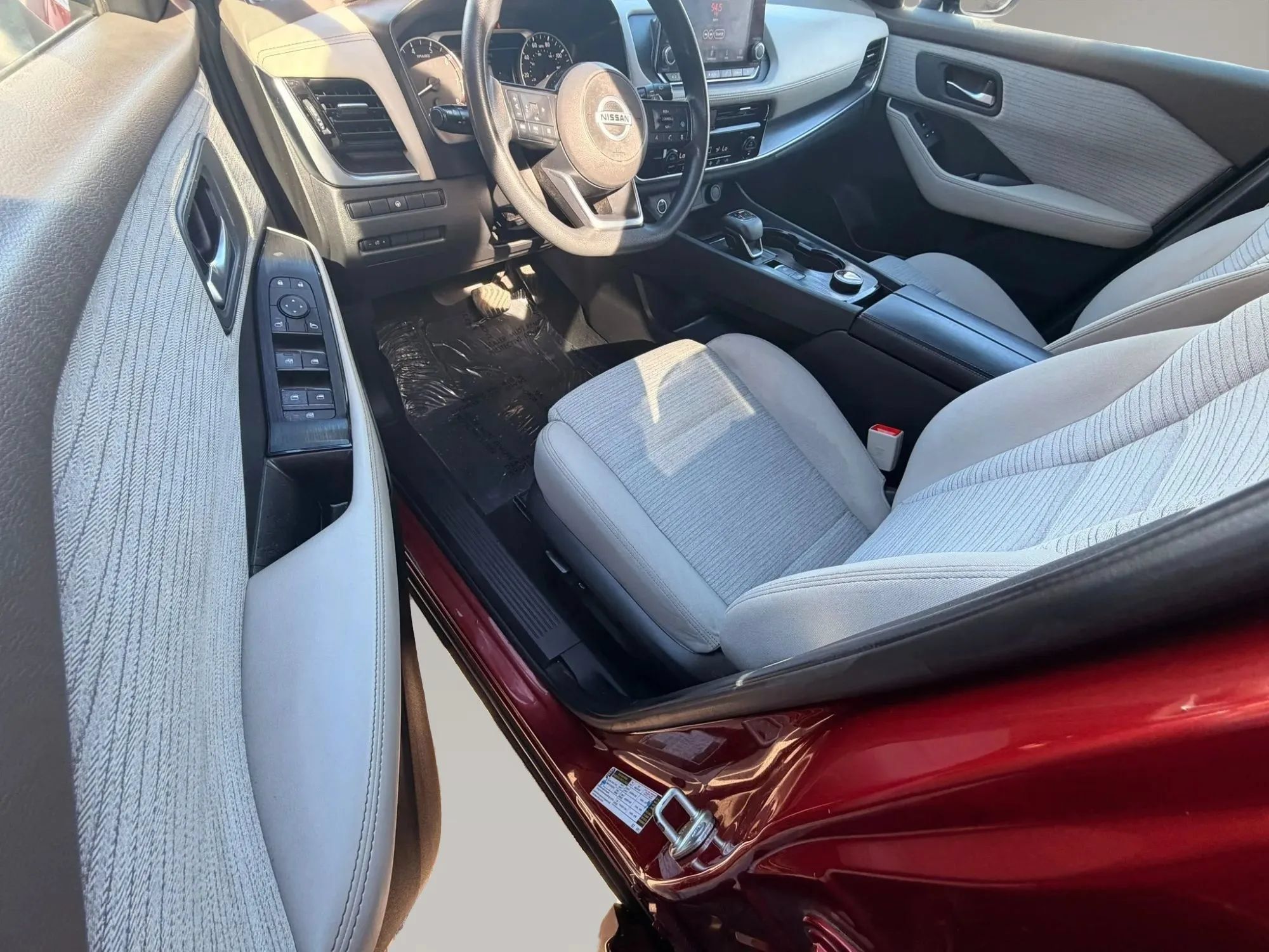 Used 2021 Nissan Rogue SV AWD/4WD image 11