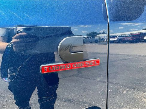 Used 2023 RAM 2500 Laramie AWD/4WD image 33