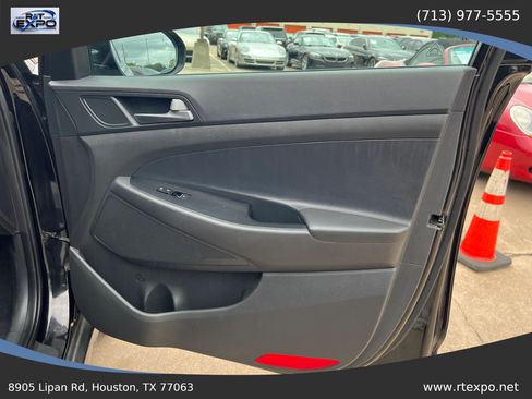 Used 2016 Hyundai Tucson Limited w/ Option Group 03 FWD image 31