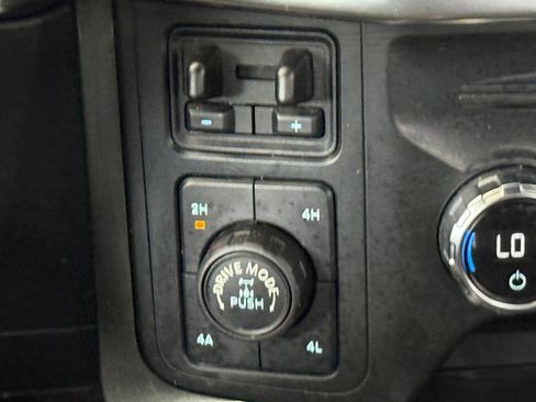 Used 2021 Ford F150 Lariat w/ Equipment Group 502A High AWD/4WD image 25