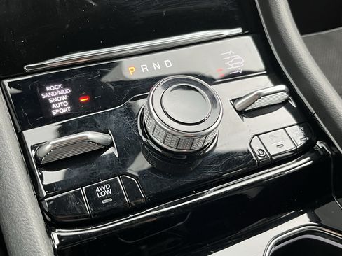 Used 2023 Jeep Grand Cherokee Trailhawk w/ Luxury Tech Group III AWD/4WD image 33