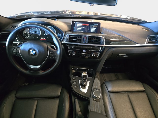 Used 2018 BMW 330i Gran Turismo xDrive AWD/4WD image 10