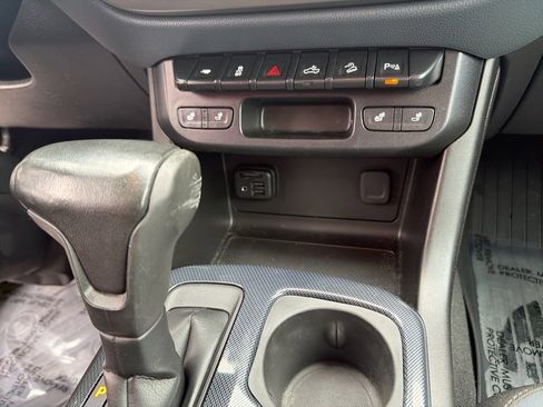 Used 2020 Chevrolet Colorado Z71 image 29
