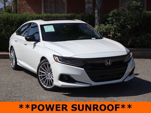Used 2021 Honda Accord Sport image 2