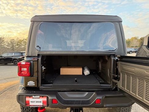 New 2026 Jeep Wrangler Unlimited Rubicon image 30