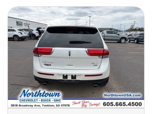 Used 2014 Lincoln MKX AWD w/ Equipment Group 102A image 11