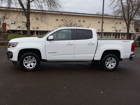 Used 2022 Chevrolet Colorado LT w/ LT Convenience Package image 3