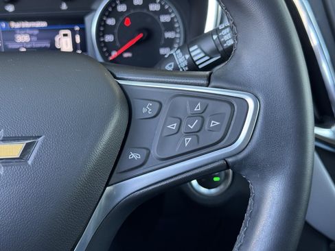 Used 2023 Chevrolet Equinox LT w/ Driver Convenience Package image 29