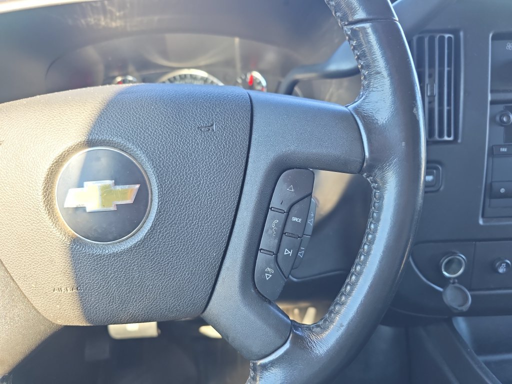 Used 2022 Chevrolet Express 3500 w/ Power Convenience Package RWD image 29