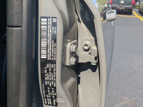 Used 2020 Jeep Renegade Altitude image 36