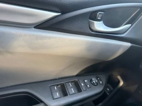 Used 2020 Honda Civic LX image 7
