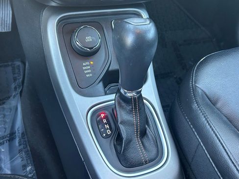 Used 2018 Jeep Compass Latitude w/ Popular Equipment Group image 14