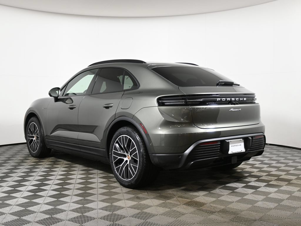 Used 2026 Porsche Macan 4 Electric AWD/4WD image 3