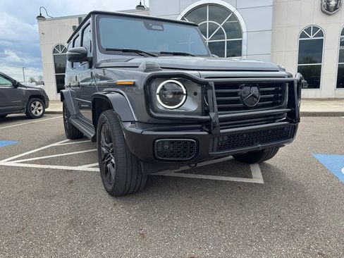 Used 2025 Mercedes-Benz G 550 image 3