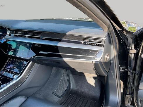 Used 2020 Audi S8 L w/ S8 Executive Package AWD/4WD image 19