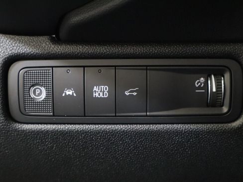 New 2026 Chevrolet Equinox EV RS image 32