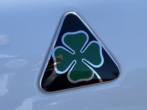 Used 2024 Alfa Romeo Giulia Quadrifoglio RWD image 18
