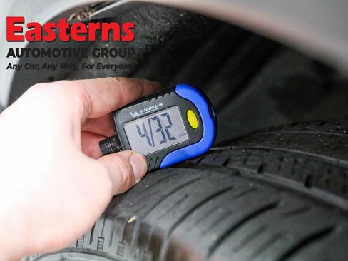 Used 2023 Ford Explorer XLT w/ Equipment Group 202A image 28