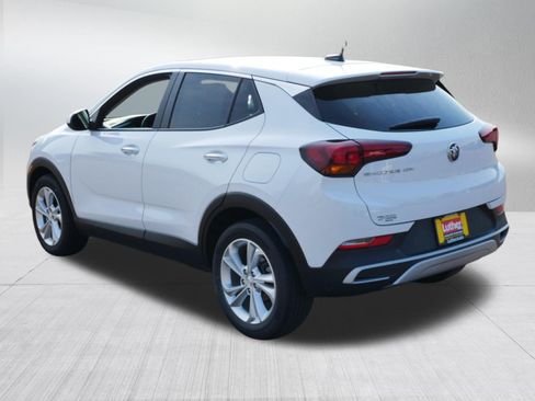Used 2023 Buick Encore GX Preferred w/ Cold Weather Comfort Package FWD image 5