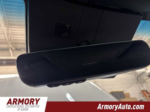 Used 2024 Genesis G70 2.5T image 23