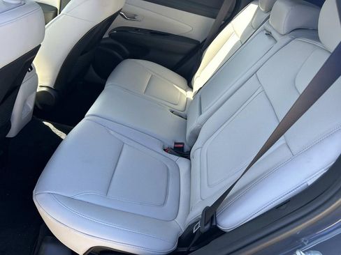 Used 2025 Hyundai Tucson Limited AWD/4WD image 22