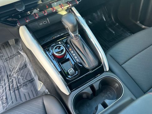 Used 2024 GMC Canyon AT4X image 23