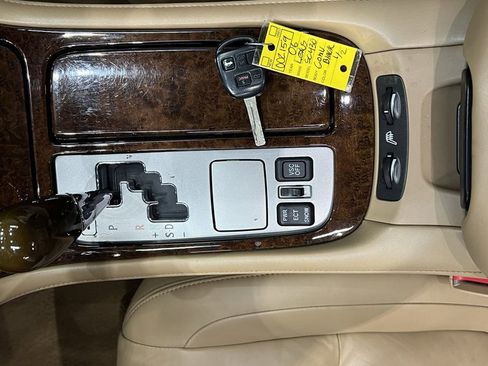 Used 2006 Lexus SC 430 Convertible image 44