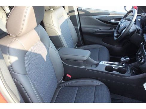 New 2026 Buick Envista Sport Touring w/ Convenience I Package FWD image 21