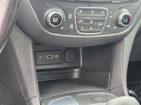 Certified 2024 Chevrolet Equinox LT FWD image 29