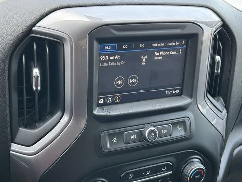 Used 2019 Chevrolet Silverado 1500 Custom Trail Boss AWD/4WD image 31