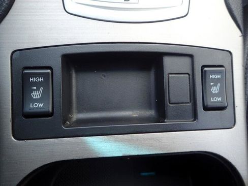 Used 2014 Subaru Outback 2.5i Limited image 21