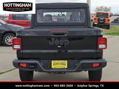 New 2026 Jeep Gladiator Sport image 4