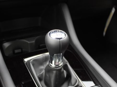 New 2026 MAZDA MAZDA3 2.5 S Hatchback w/ Premium Pkg FWD image 24