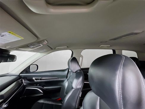 Used 2024 Kia Telluride LX image 12
