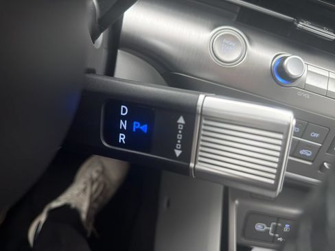New 2026 Hyundai Kona SEL Premium FWD image 32
