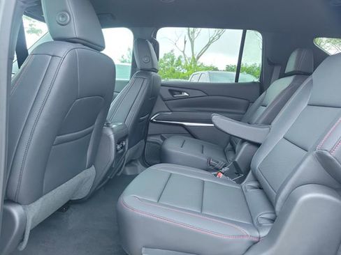 New 2026 Chevrolet Traverse Z71 w/ Driver Confidence Package image 6