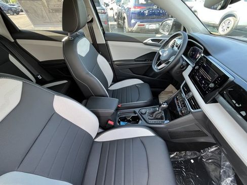 New 2026 Volkswagen Taos SEL AWD/4WD image 3