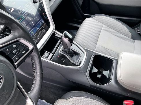 Used 2023 Subaru Outback Premium image 15