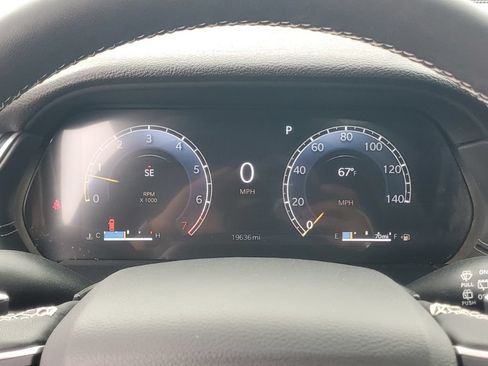 Used 2024 Jeep Grand Cherokee Altitude AWD/4WD image 16