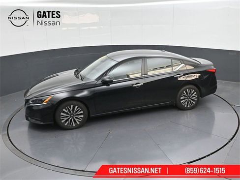 Used 2024 Nissan Altima 2.5 SV image 44