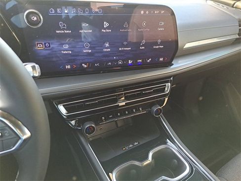 Used 2026 Chevrolet Traverse LT w/ Midnight/Sport Edition image 13